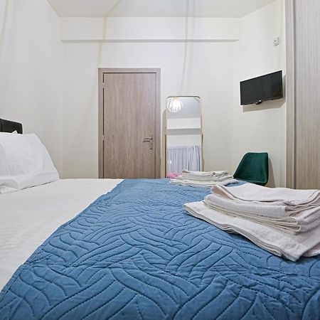 Areos Comfort Living Apartment - Alexandras Ave 72 Atene Esterno foto