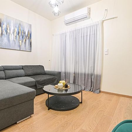 Areos Comfort Living Apartment - Alexandras Ave 72 Atene Esterno foto